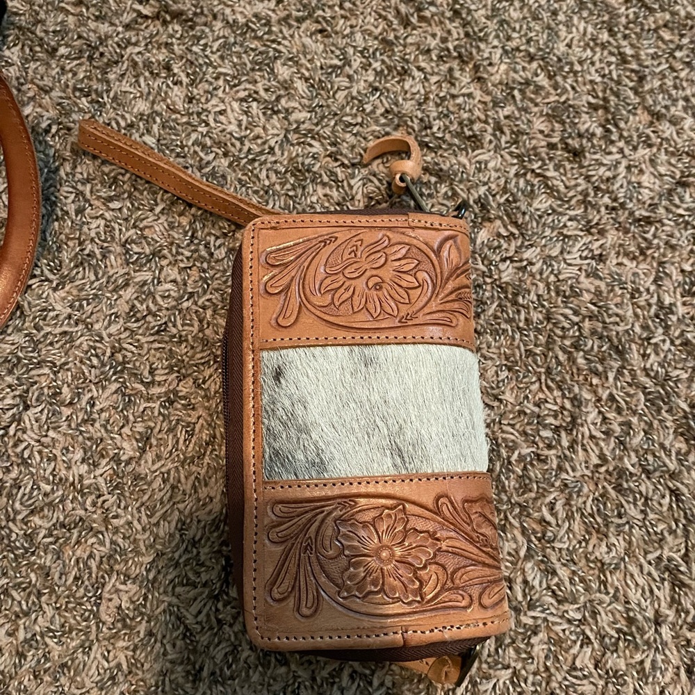 STS leather wallet in new condition